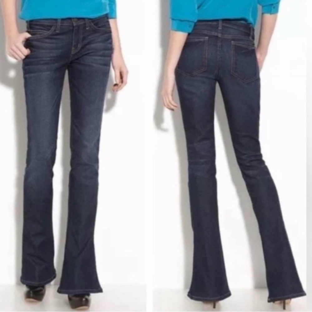 Current /Elliott Dar Wash The Low Bell Jeans - Classic Fit